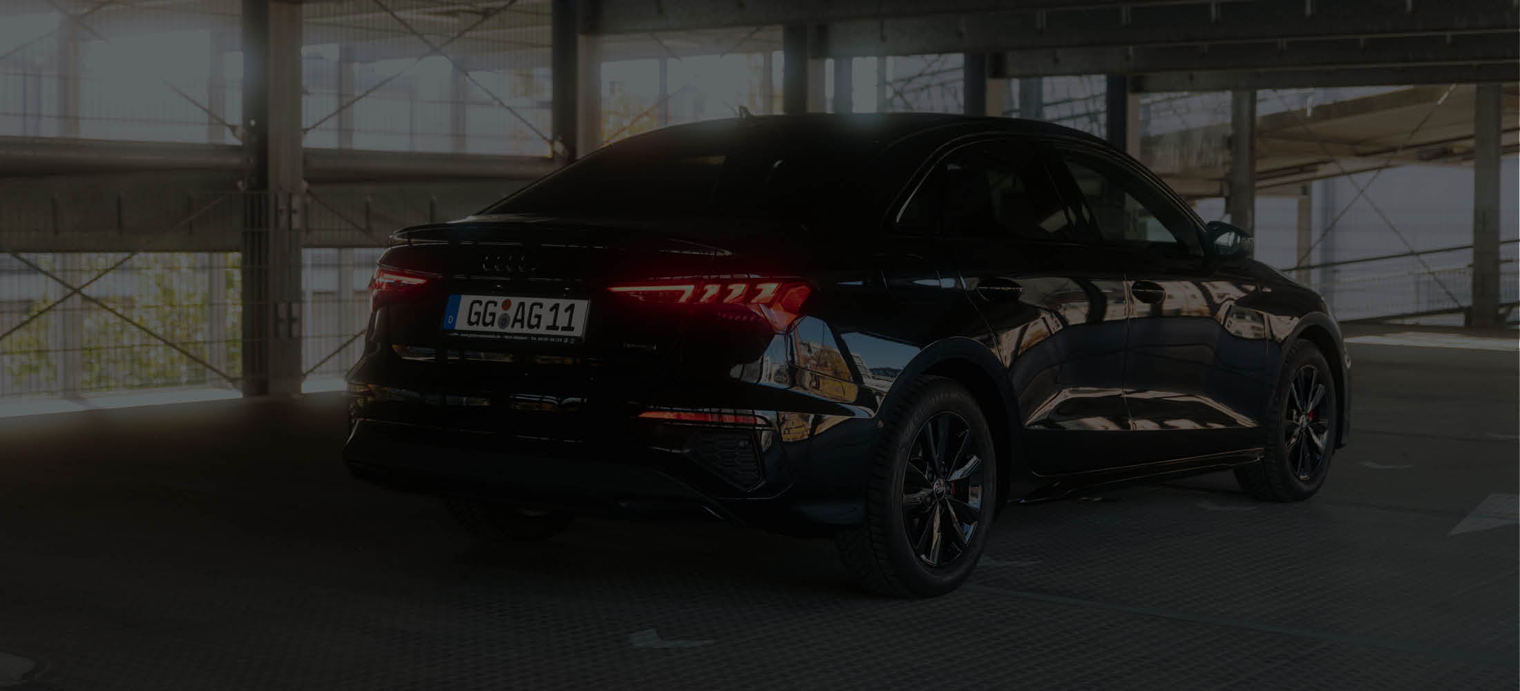 Heck-Ansicht eines Fahrzeugs